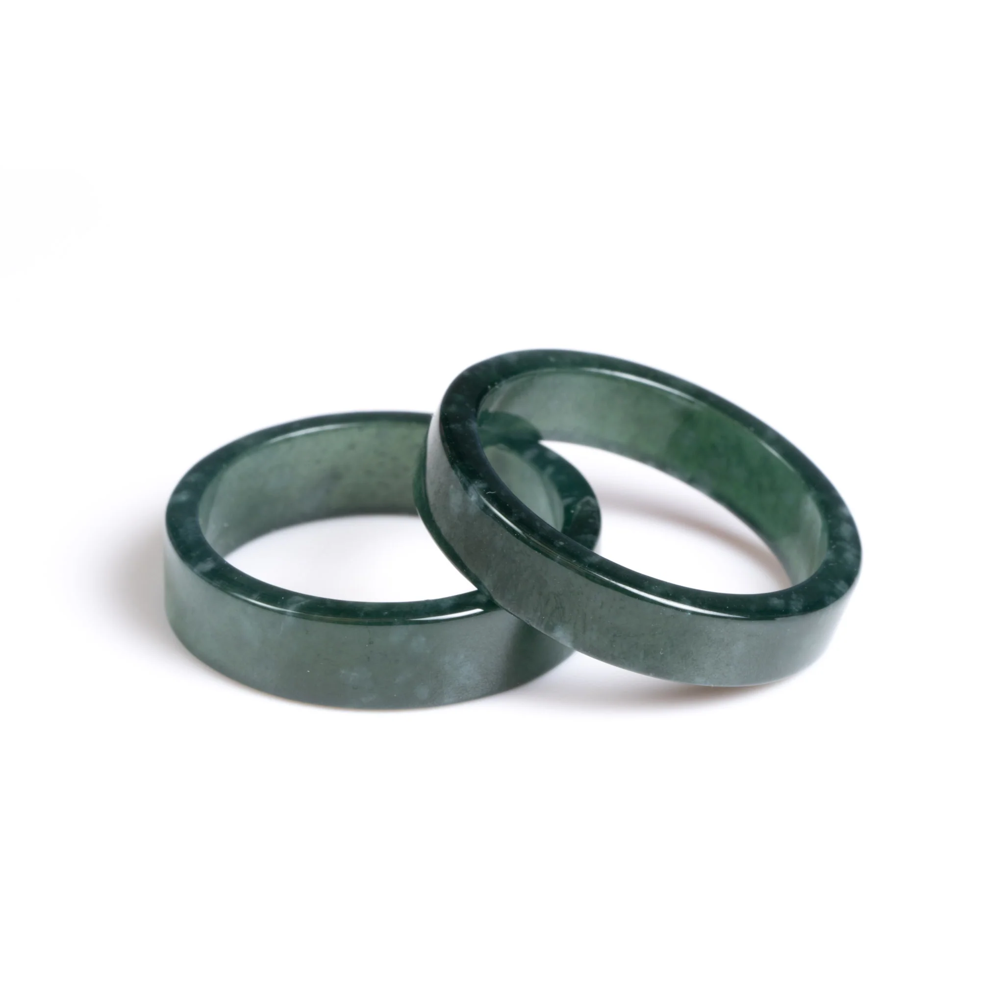 Ideali Flat Jadeite Jade Ring - Image 3